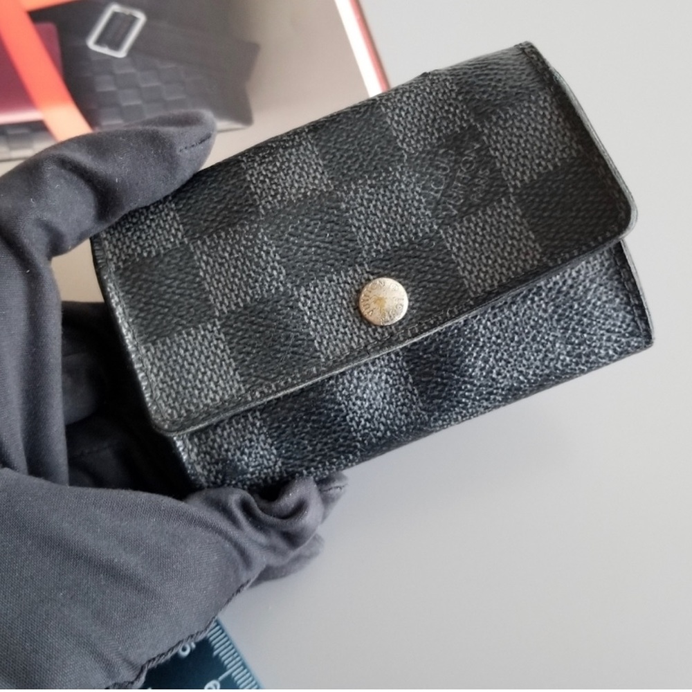 LV Graphite Key Holder (Louis Vuitton)
